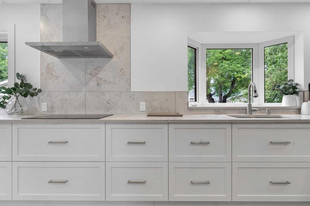 928 Maplecroft Road Se, Calgary, AB