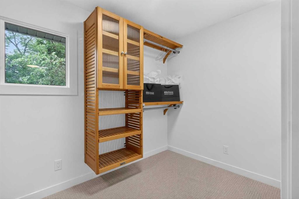 928 Maplecroft Road Se, Calgary, AB