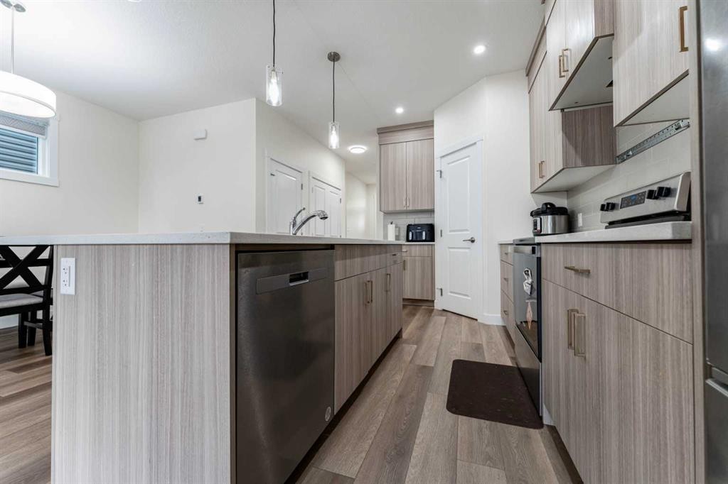 3222 Chinook Winds Drive Sw, Airdrie, AB