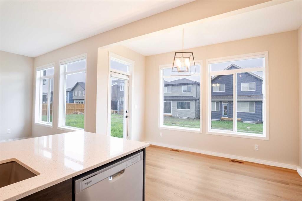 56 Corner Glen Green Ne, Calgary, AB
