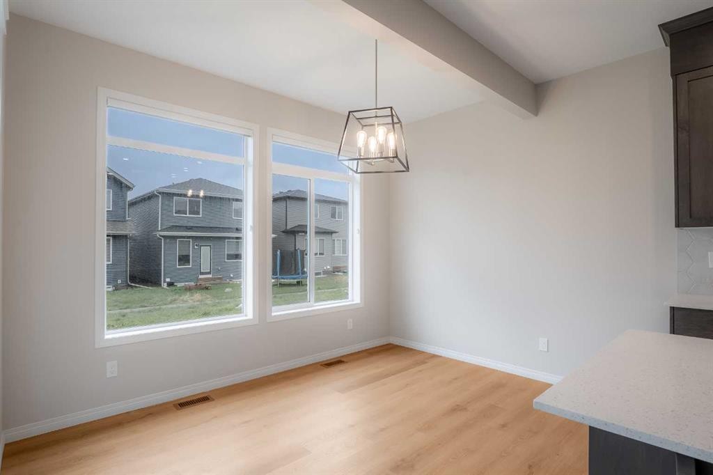 56 Corner Glen Green Ne, Calgary, AB