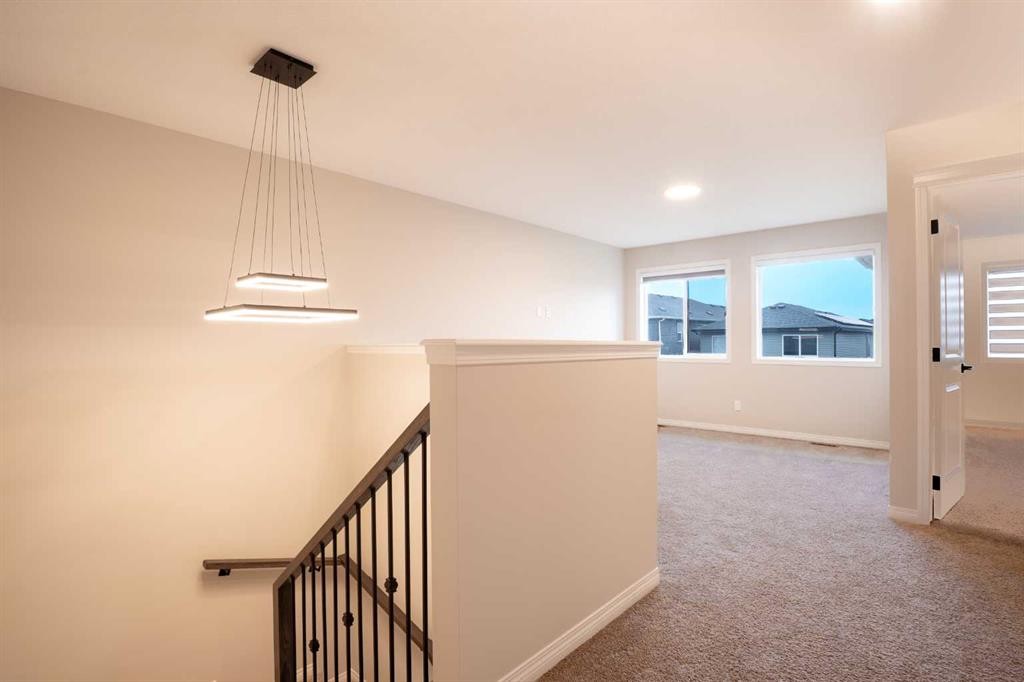 56 Corner Glen Green Ne, Calgary, AB
