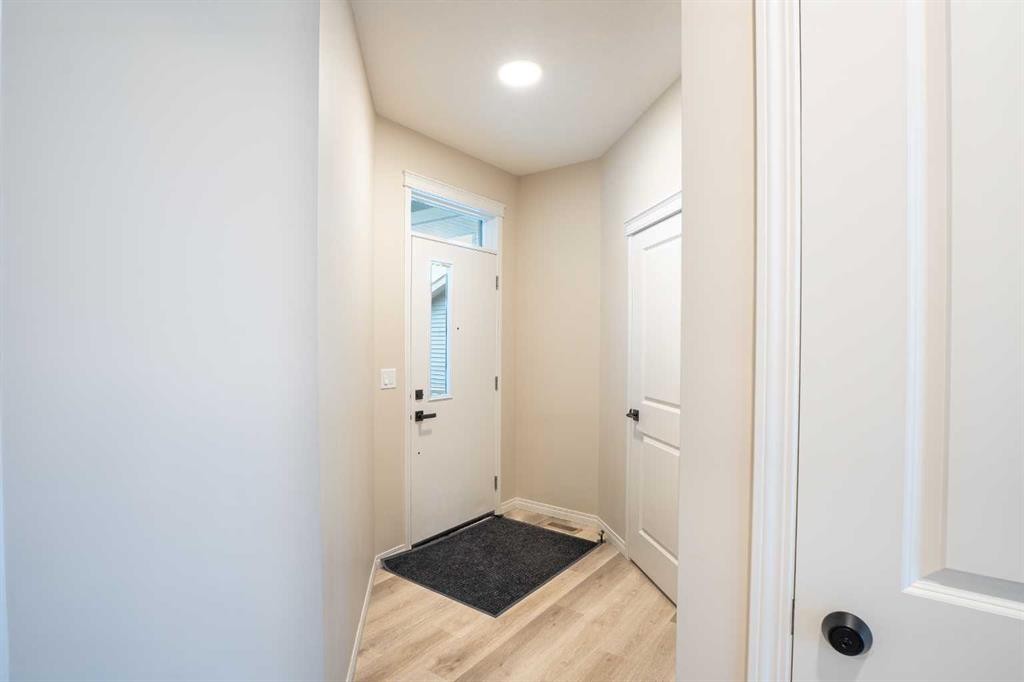 56 Corner Glen Green Ne, Calgary, AB