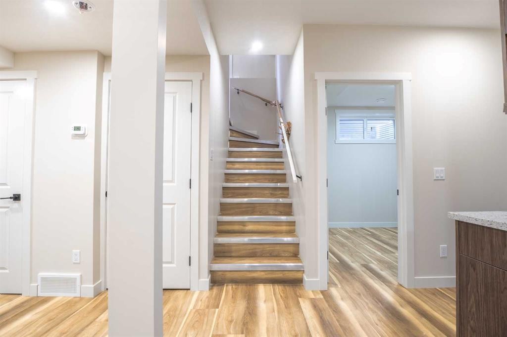 56 Corner Glen Green Ne, Calgary, AB
