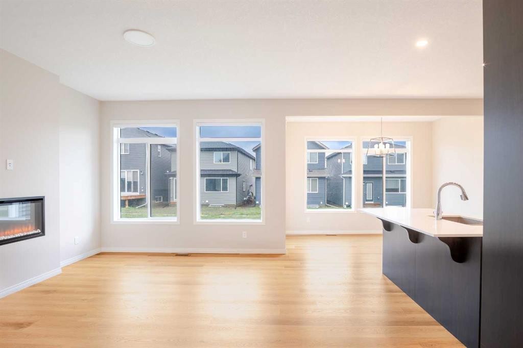56 Corner Glen Green Ne, Calgary, AB