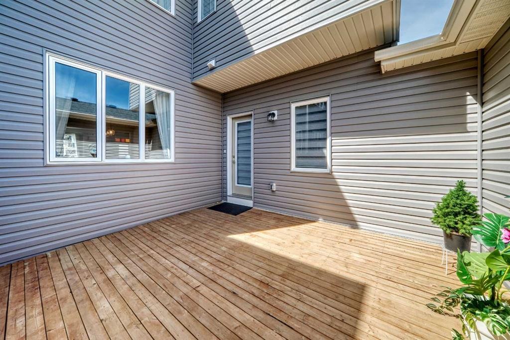 131 Carringham Road Nw, Calgary, AB - Outdoor With Exterior