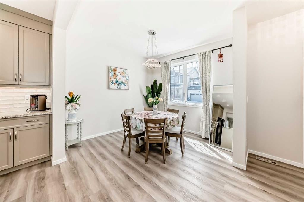 131 Carringham Road Nw, Calgary, AB - Indoor Photo Showing Dining Room