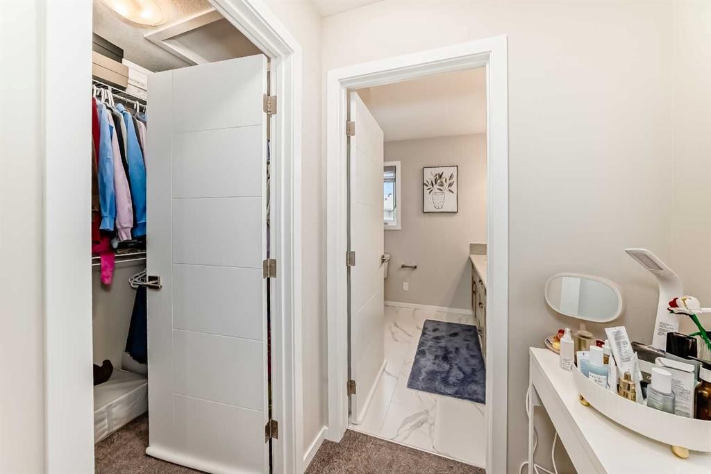 131 Carringham Road Nw, Calgary, AB - Indoor