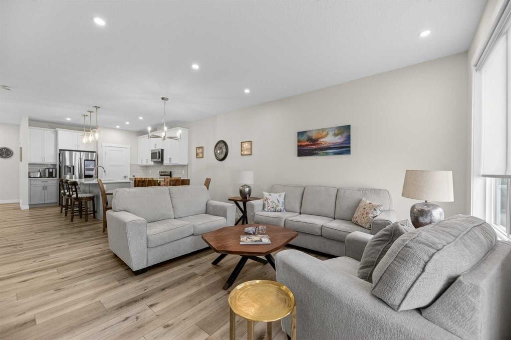 66 Stenlea Gate, Carstairs, AB