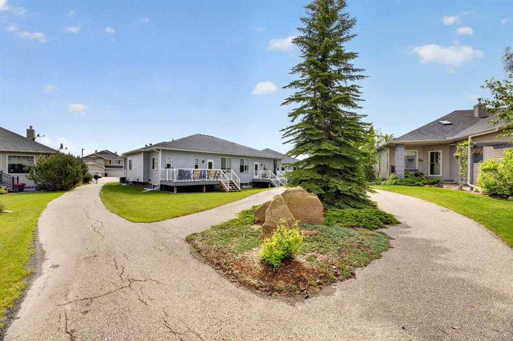 66 Stenlea Gate, Carstairs, AB