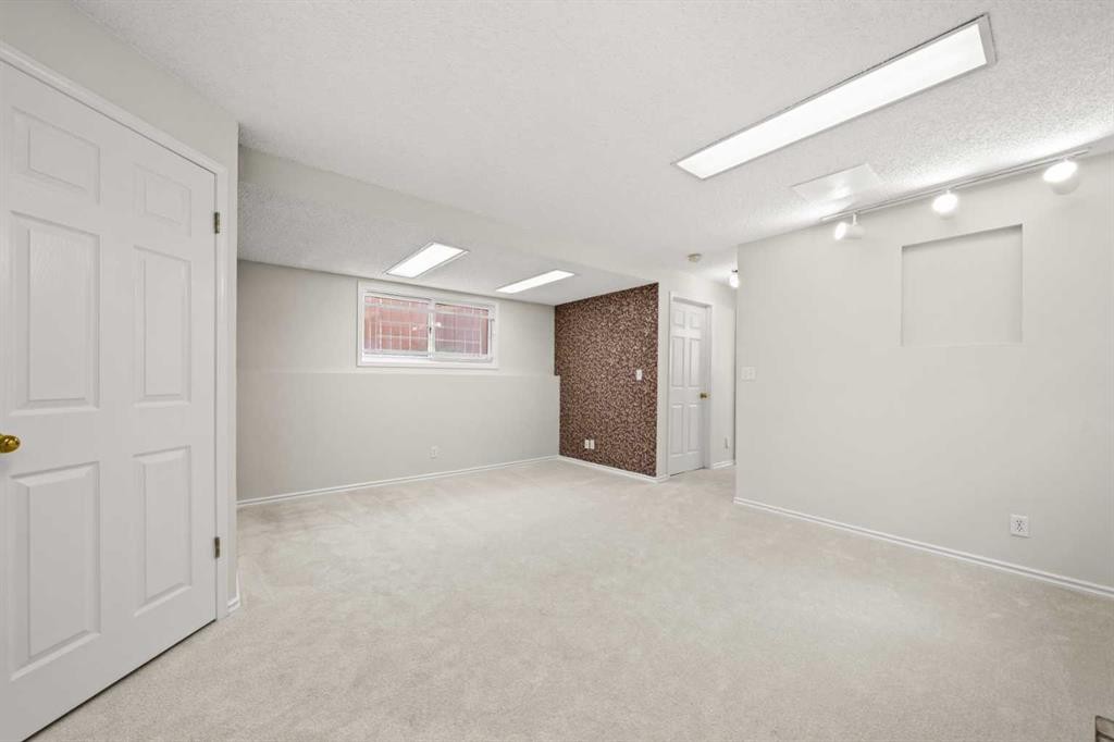 107 Tararidge Close Ne, Calgary, AB - Indoor