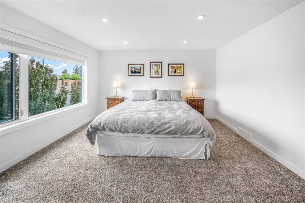 1734 37 Avenue Sw, Calgary, AB