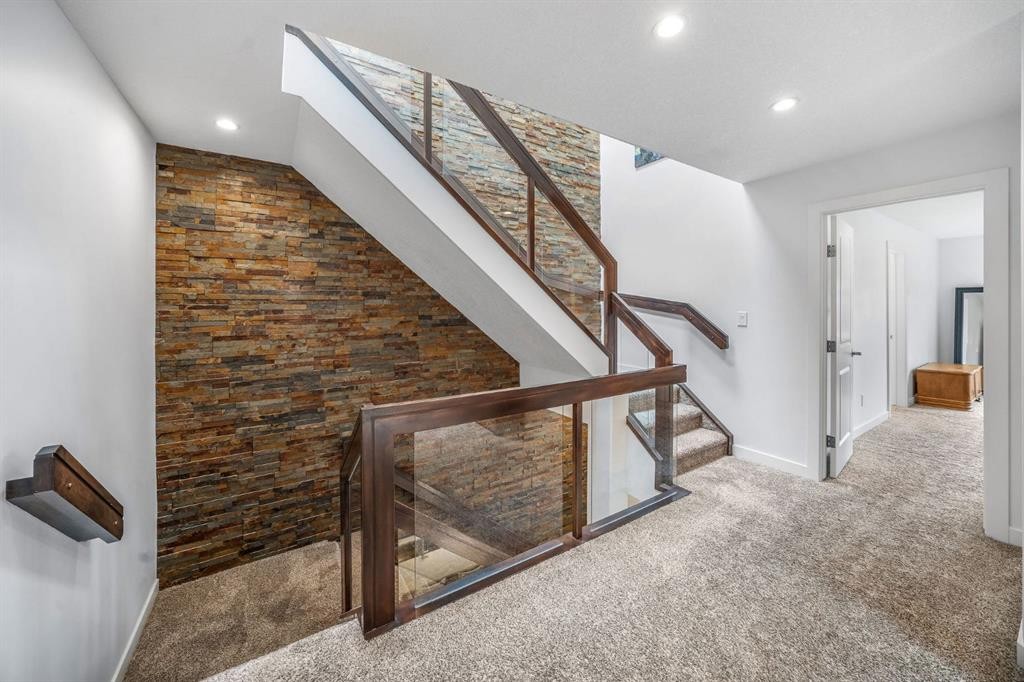 1734 37 Avenue Sw, Calgary, AB
