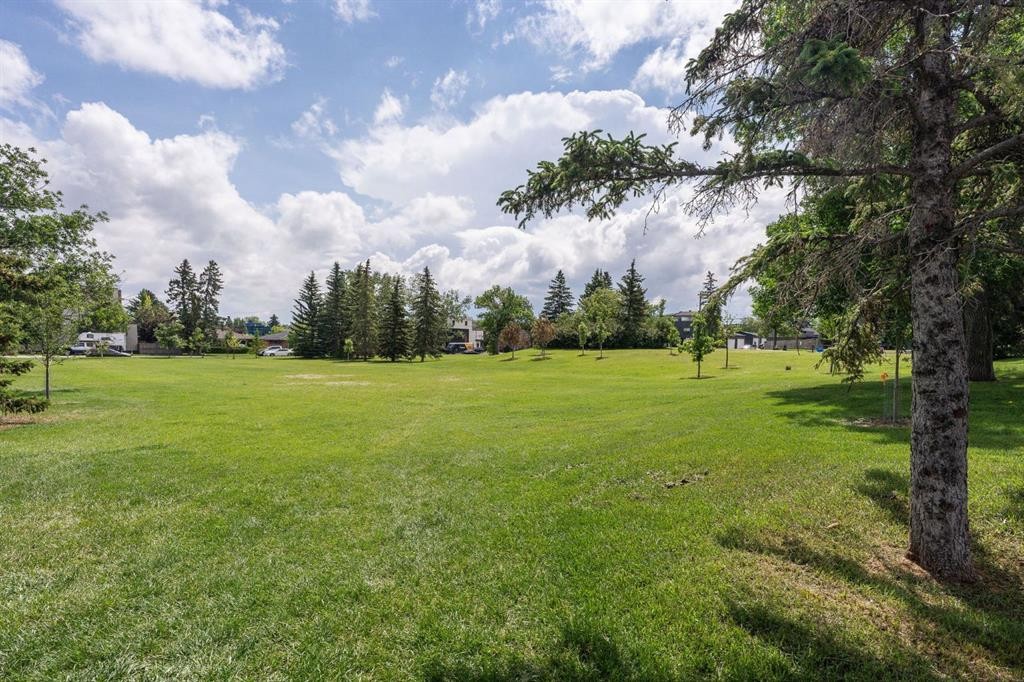 1734 37 Avenue Sw, Calgary, AB