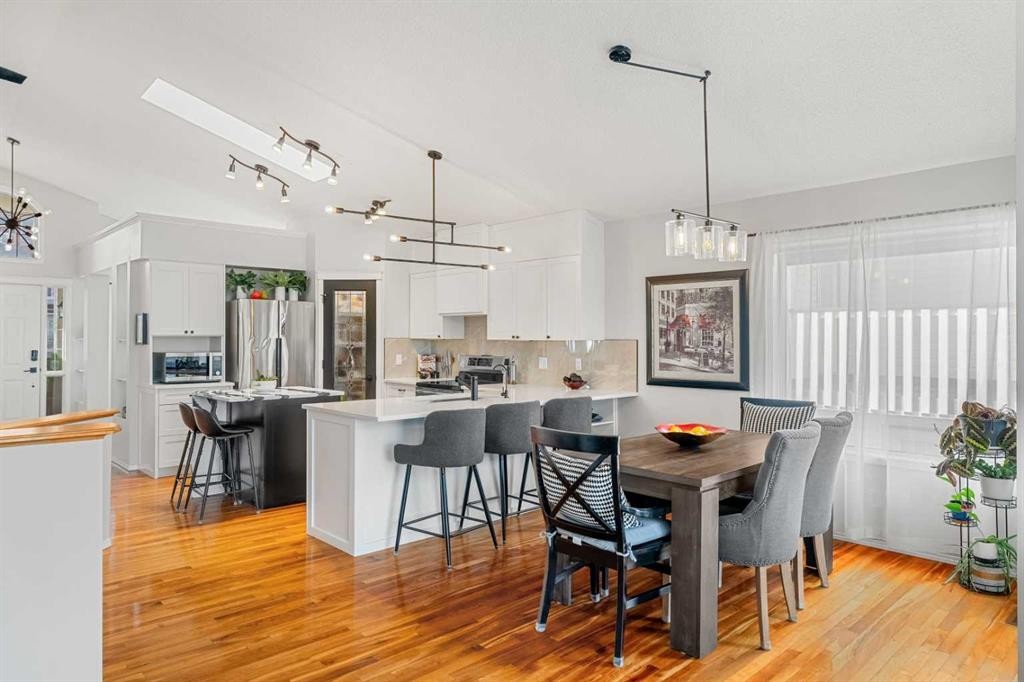 94 Edgebrook Heights Nw, Calgary, AB - Indoor