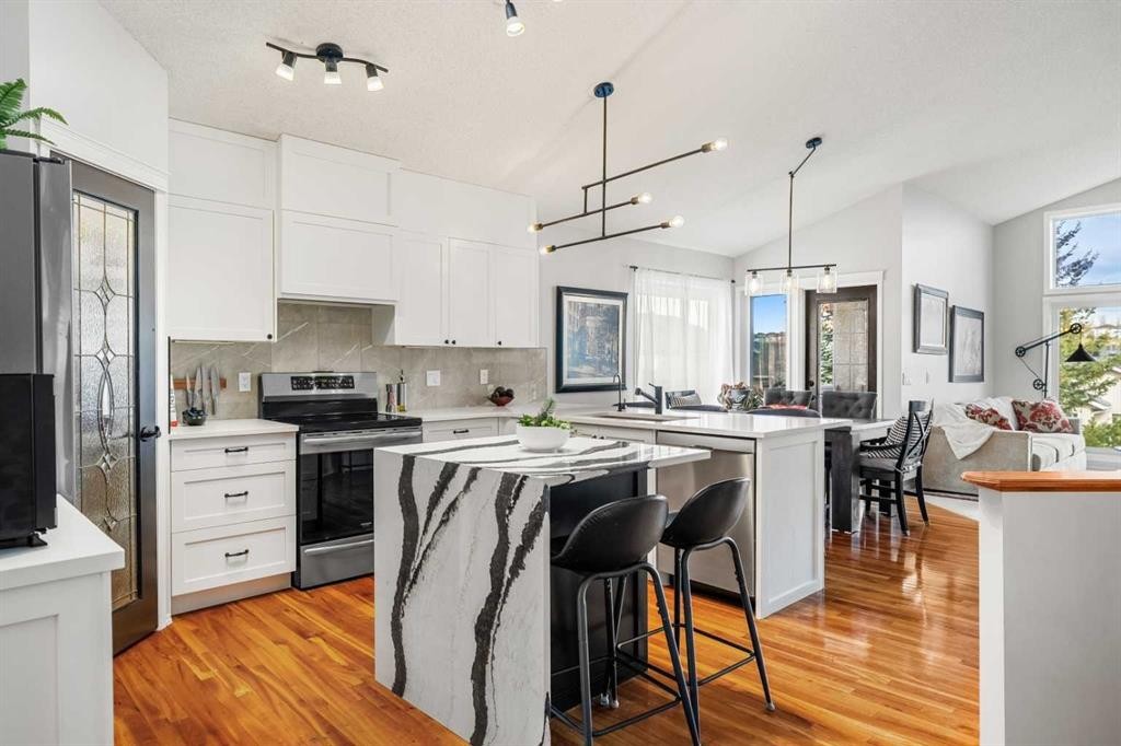 94 Edgebrook Heights Nw, Calgary, AB - Indoor