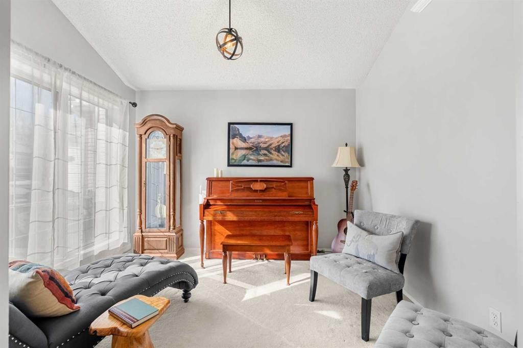 94 Edgebrook Heights Nw, Calgary, AB - Indoor