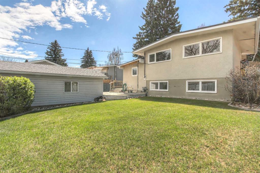 4512 Varsity Drive Nw, Calgary, AB