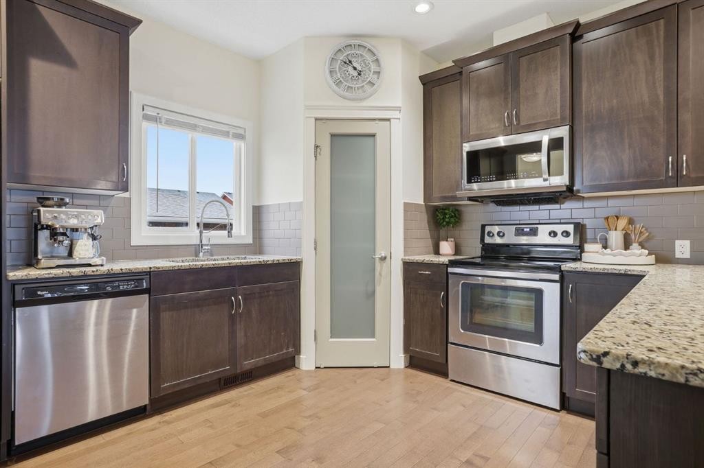 33 Redstone Common Ne, Calgary, AB