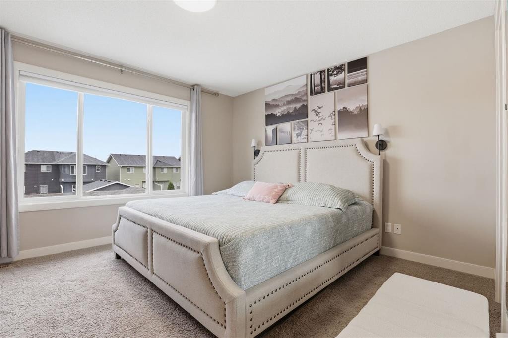 33 Redstone Common Ne, Calgary, AB