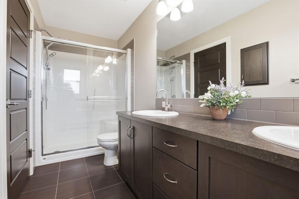 33 Redstone Common Ne, Calgary, AB