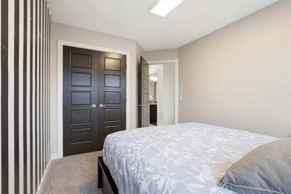 33 Redstone Common Ne, Calgary, AB