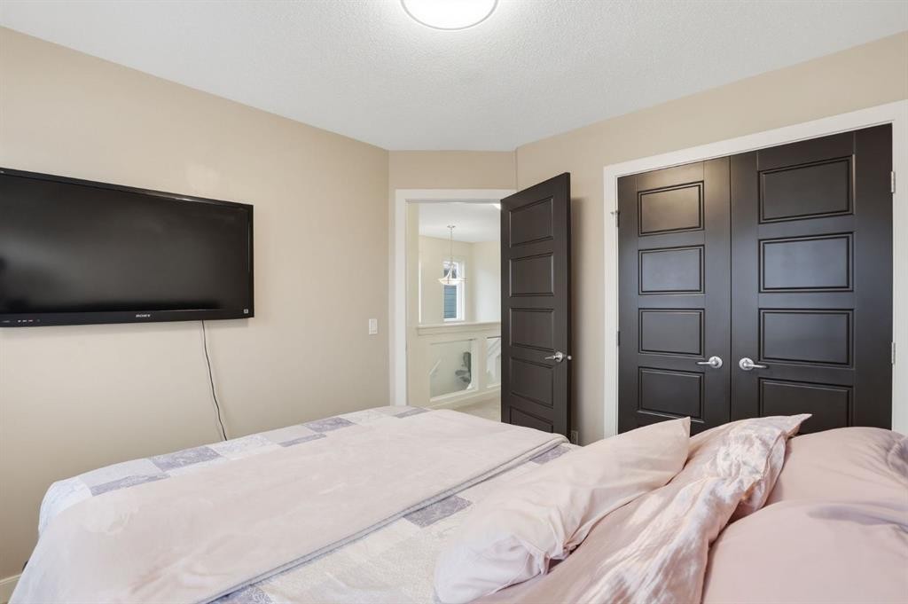 33 Redstone Common Ne, Calgary, AB