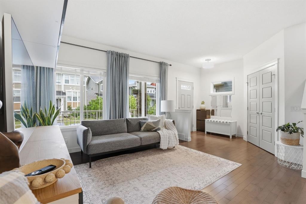 33 Redstone Common Ne, Calgary, AB