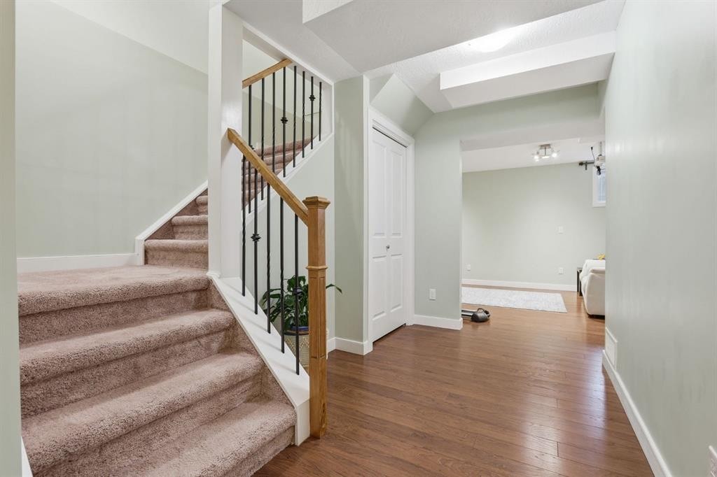 33 Redstone Common Ne, Calgary, AB