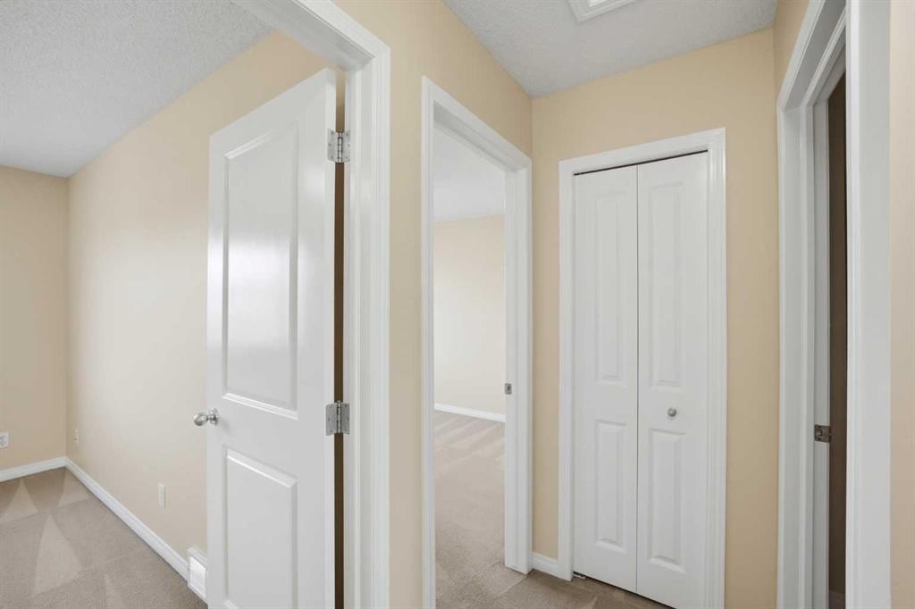 35 Saddlebrook Link Ne, Calgary, AB - Indoor Photo Showing Other Room