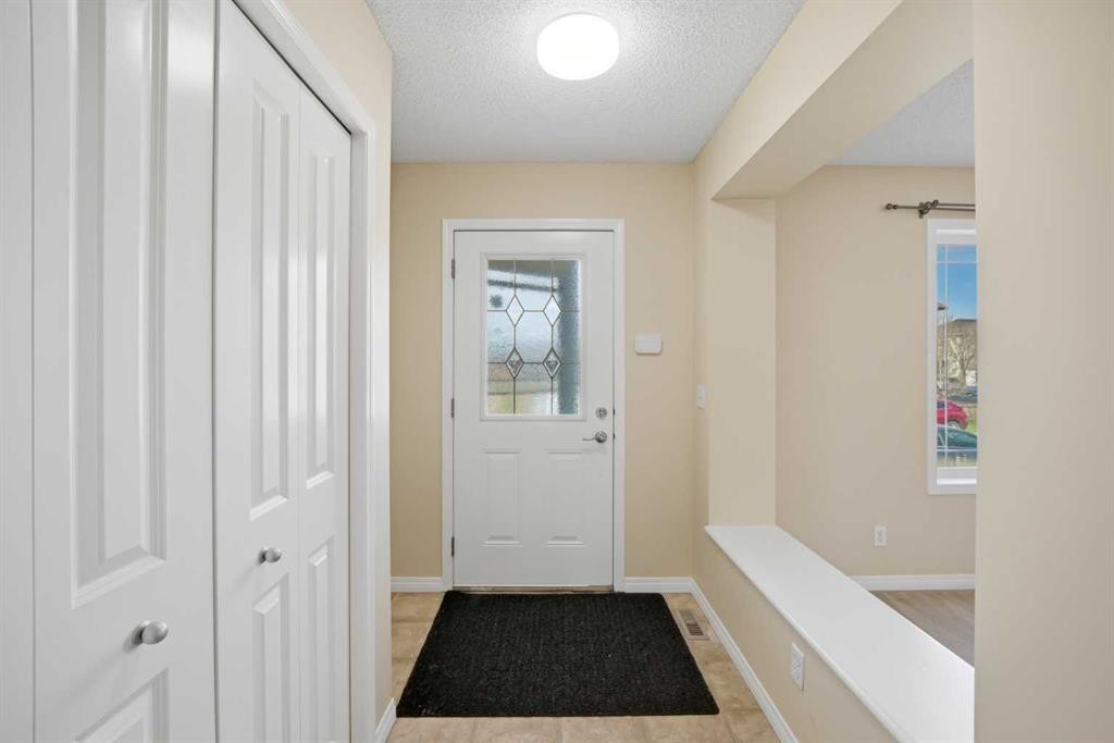 35 Saddlebrook Link Ne, Calgary, AB - Indoor Photo Showing Other Room