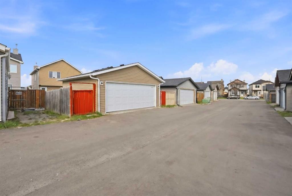 35 Saddlebrook Link Ne, Calgary, AB - Outdoor