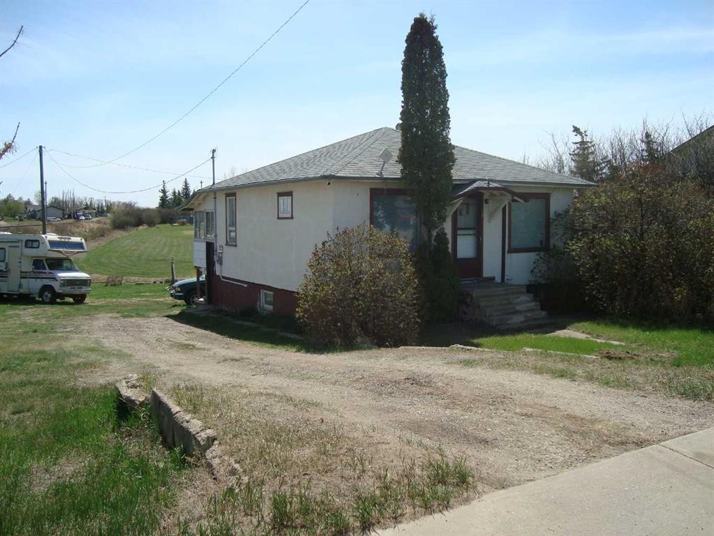 197 First Avenue, Trochu, AB - Outdoor
