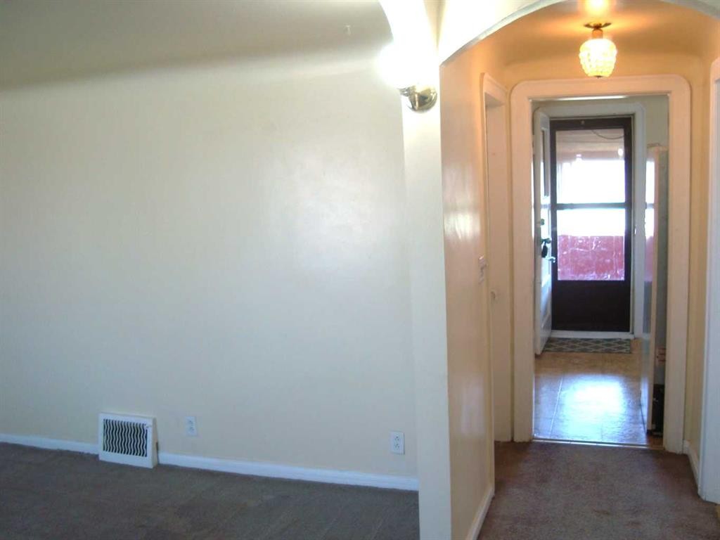 197 First Avenue, Trochu, AB - Indoor Photo Showing Other Room