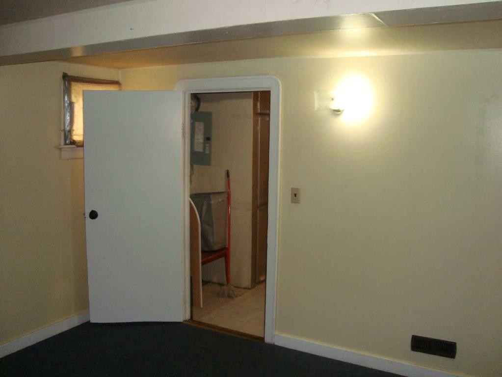 197 First Avenue, Trochu, AB - Indoor Photo Showing Other Room