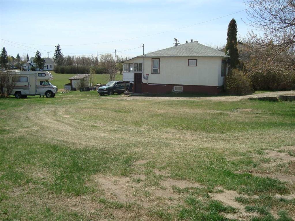 197 First Avenue, Trochu, AB - Outdoor