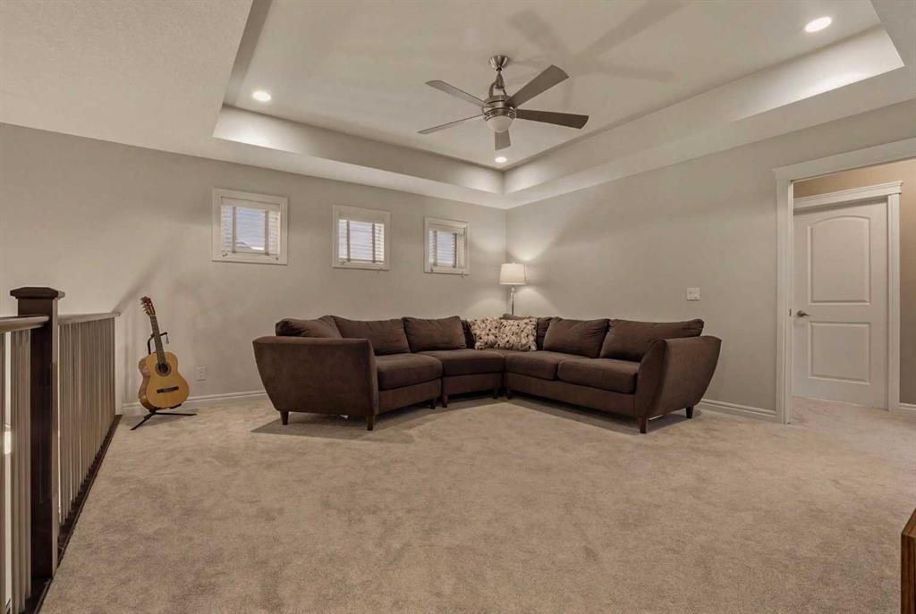 127 Marquis Grove Se, Calgary, AB - Indoor