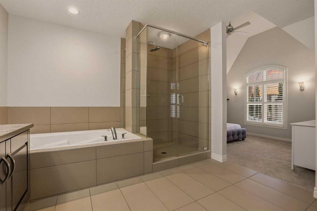 127 Marquis Grove Se, Calgary, AB - Indoor Photo Showing Bedroom