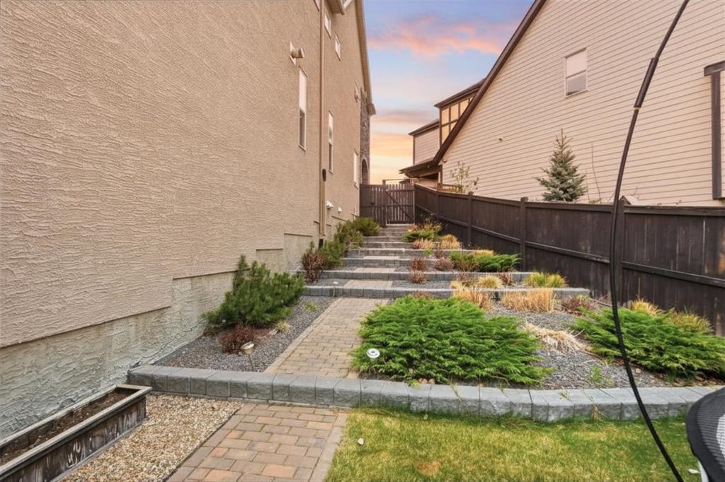 127 Marquis Grove Se, Calgary, AB - Outdoor