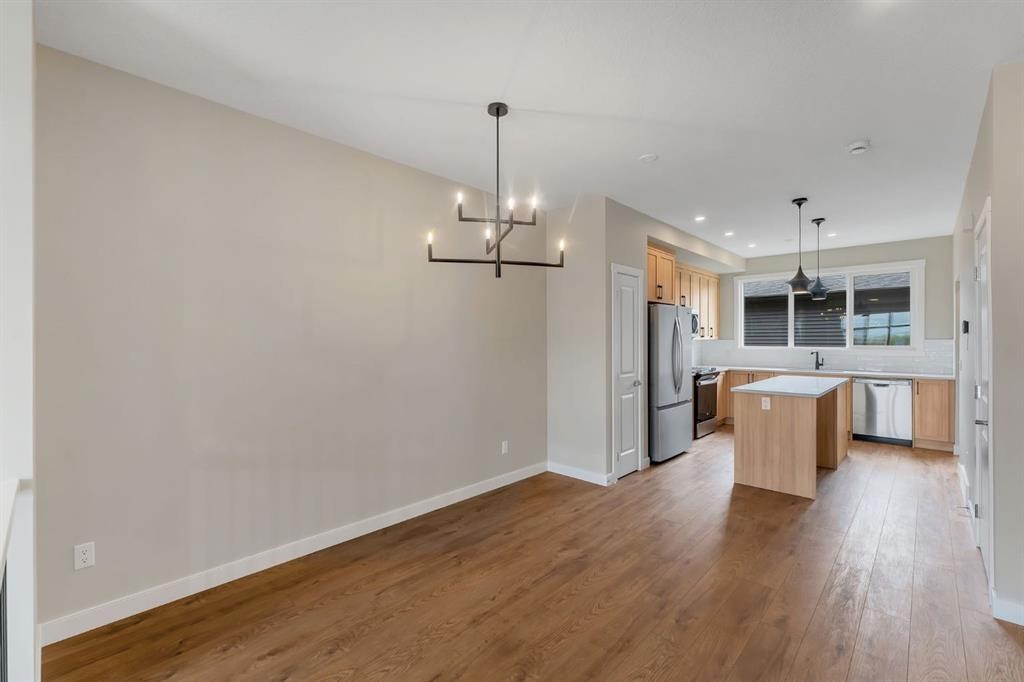 46 Tillotson Loop, Okotoks, AB
