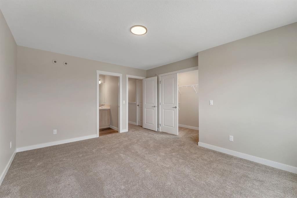 46 Tillotson Loop, Okotoks, AB
