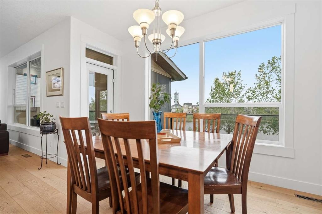 114 Cougarstone Crescent Sw, Calgary, AB