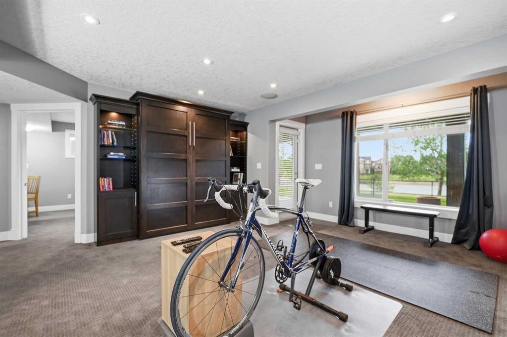 114 Cougarstone Crescent Sw, Calgary, AB