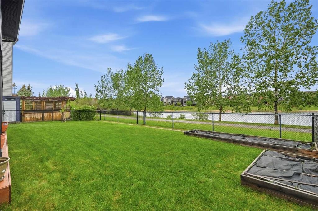114 Cougarstone Crescent Sw, Calgary, AB