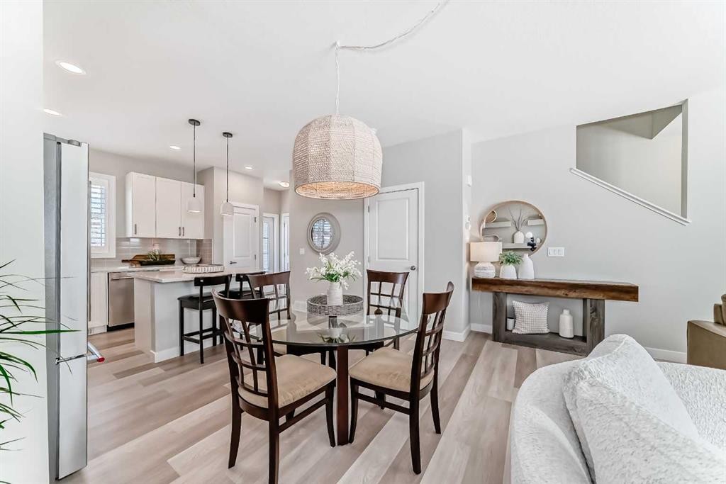 116 Precedence Way, Cochrane, AB - Indoor Photo Showing Dining Room