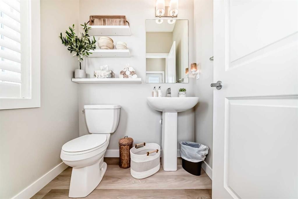 116 Precedence Way, Cochrane, AB - Indoor Photo Showing Bathroom