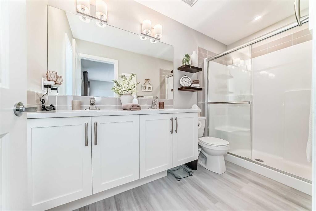 116 Precedence Way, Cochrane, AB - Indoor Photo Showing Bathroom