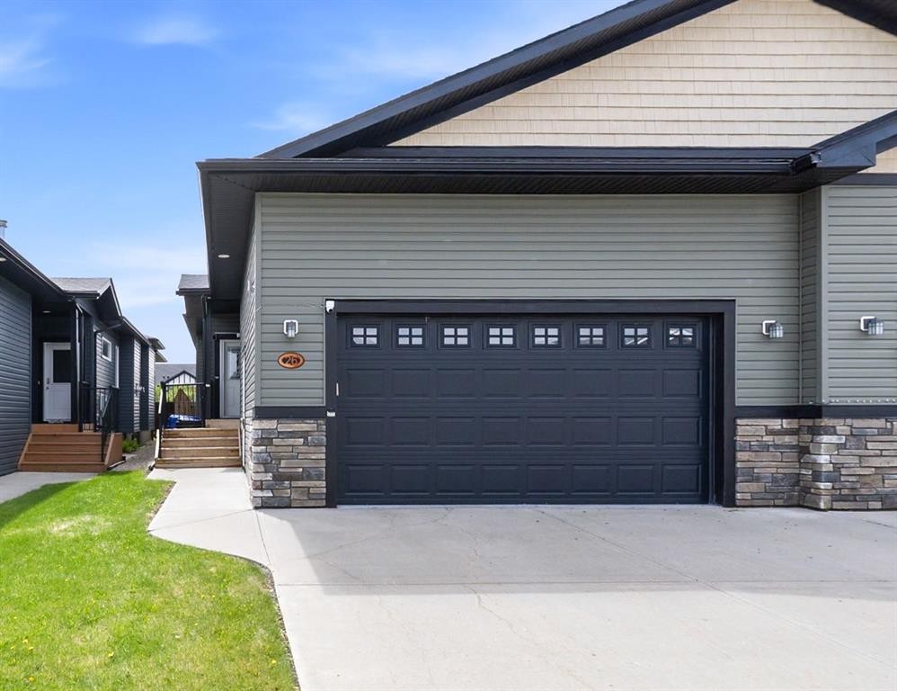 26 Violet Close, Olds, AB - Outdoor