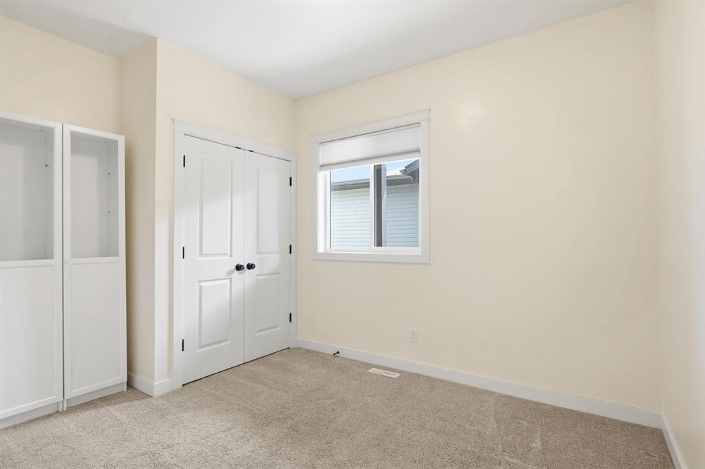 26 Violet Close, Olds, AB - Indoor Photo Showing Other Room