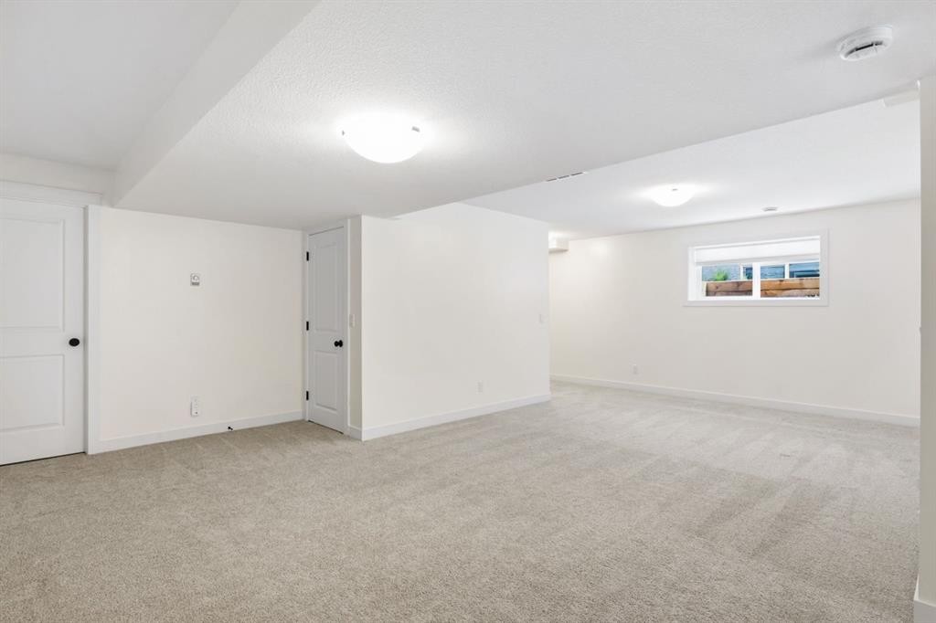 26 Violet Close, Olds, AB - Indoor Photo Showing Other Room